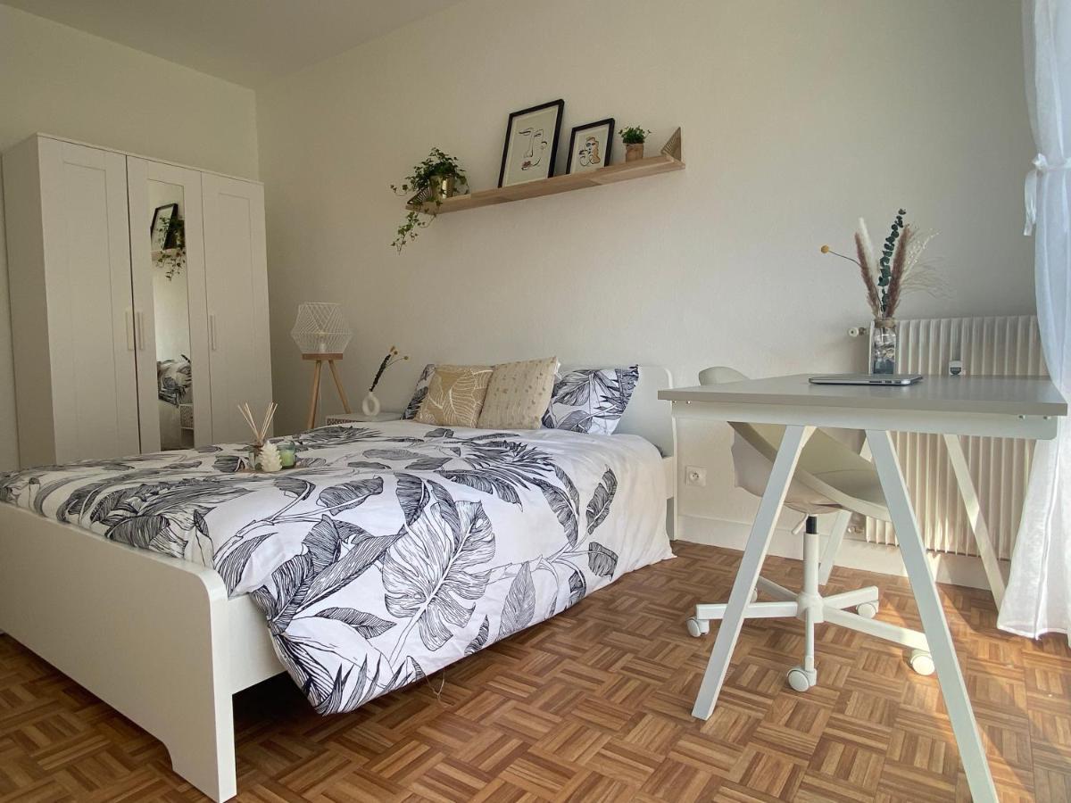 Confort & Elegance En Ville Avec Parking Gratuit Le Mans Bagian luar foto