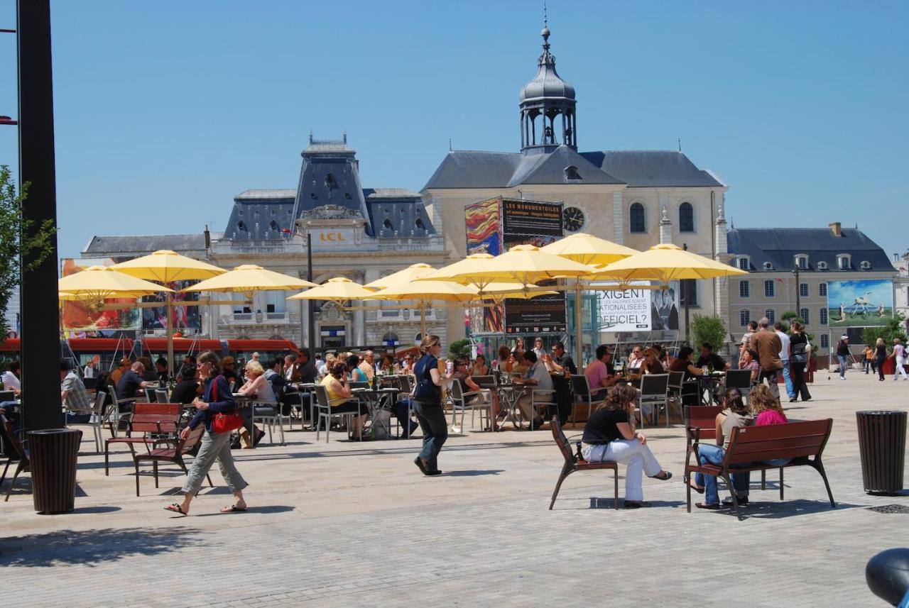 Confort & Elegance En Ville Avec Parking Gratuit Le Mans Bagian luar foto